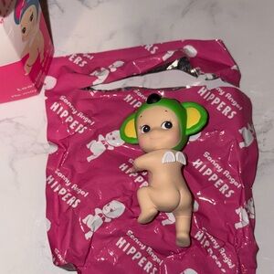 Sonny Angel Looking Back Hippers Figure CONFIRMED Green Koala
